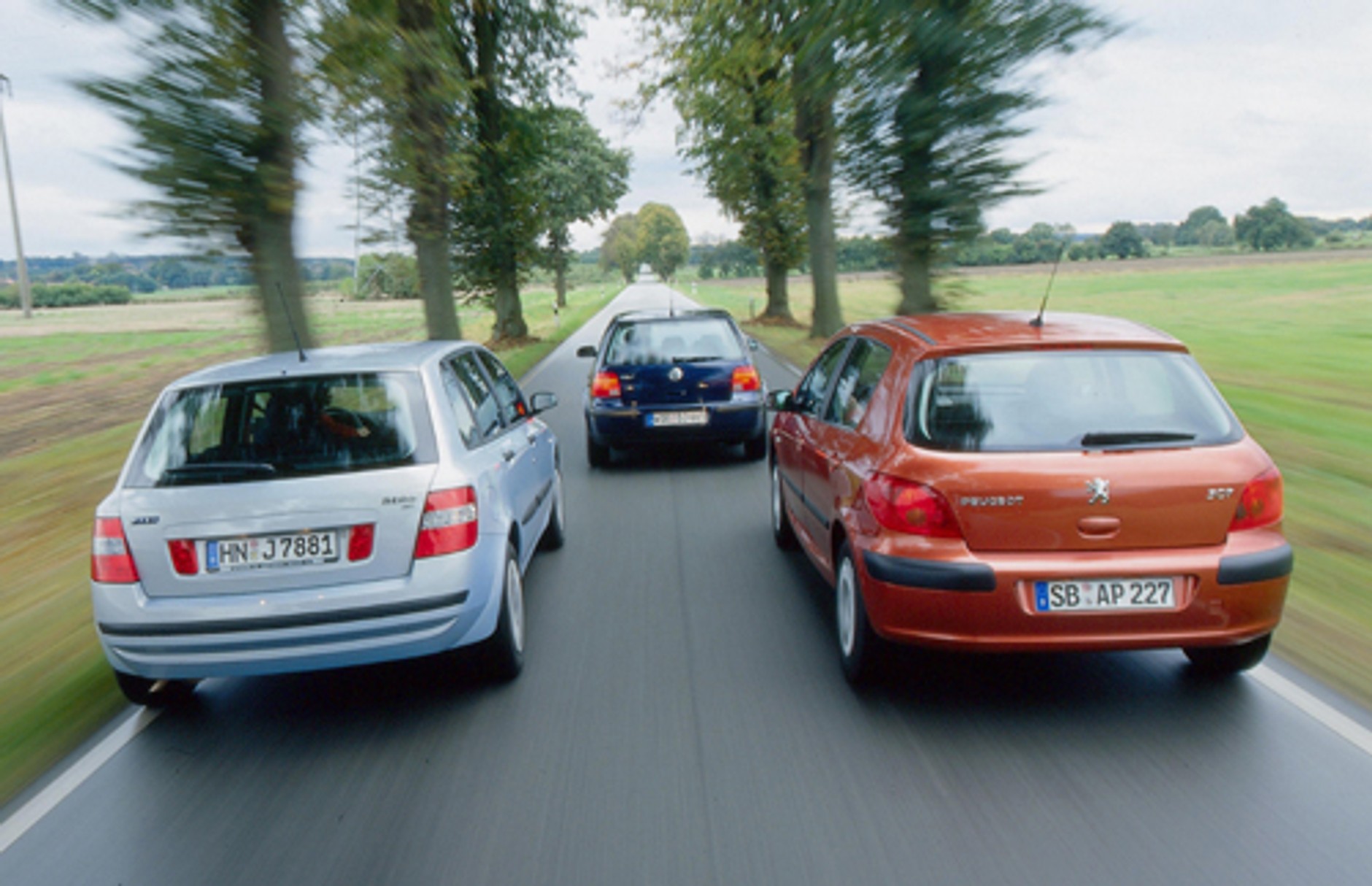 Volkswagen Golf IV kontra Peugeot 307 i Fiat Stilo: Trzy pomysły na niedrogie rodzinne cztery kółka