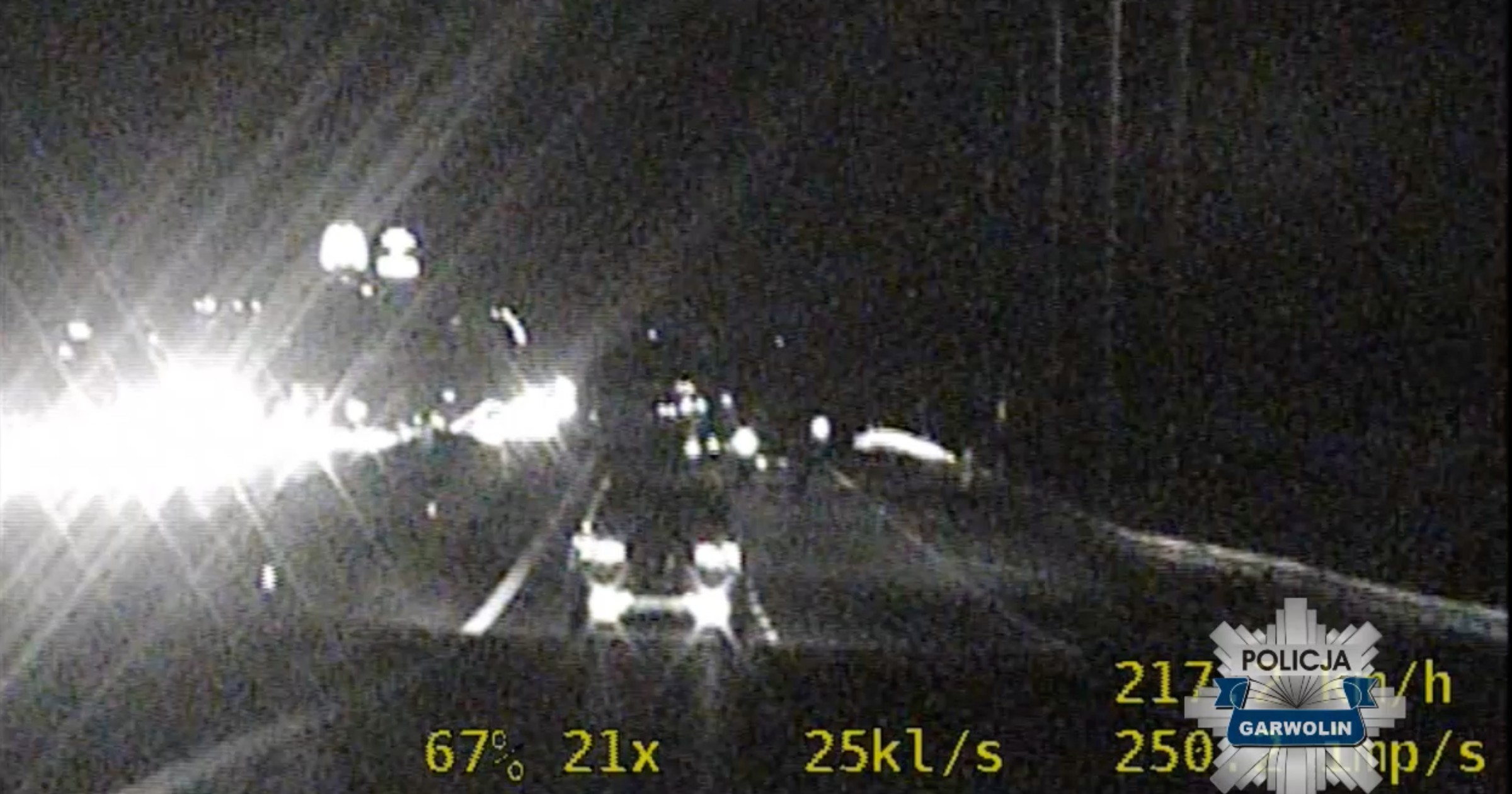Kierowca jechał drogą ekspresową S17 z prędkością 215 km na godz.
