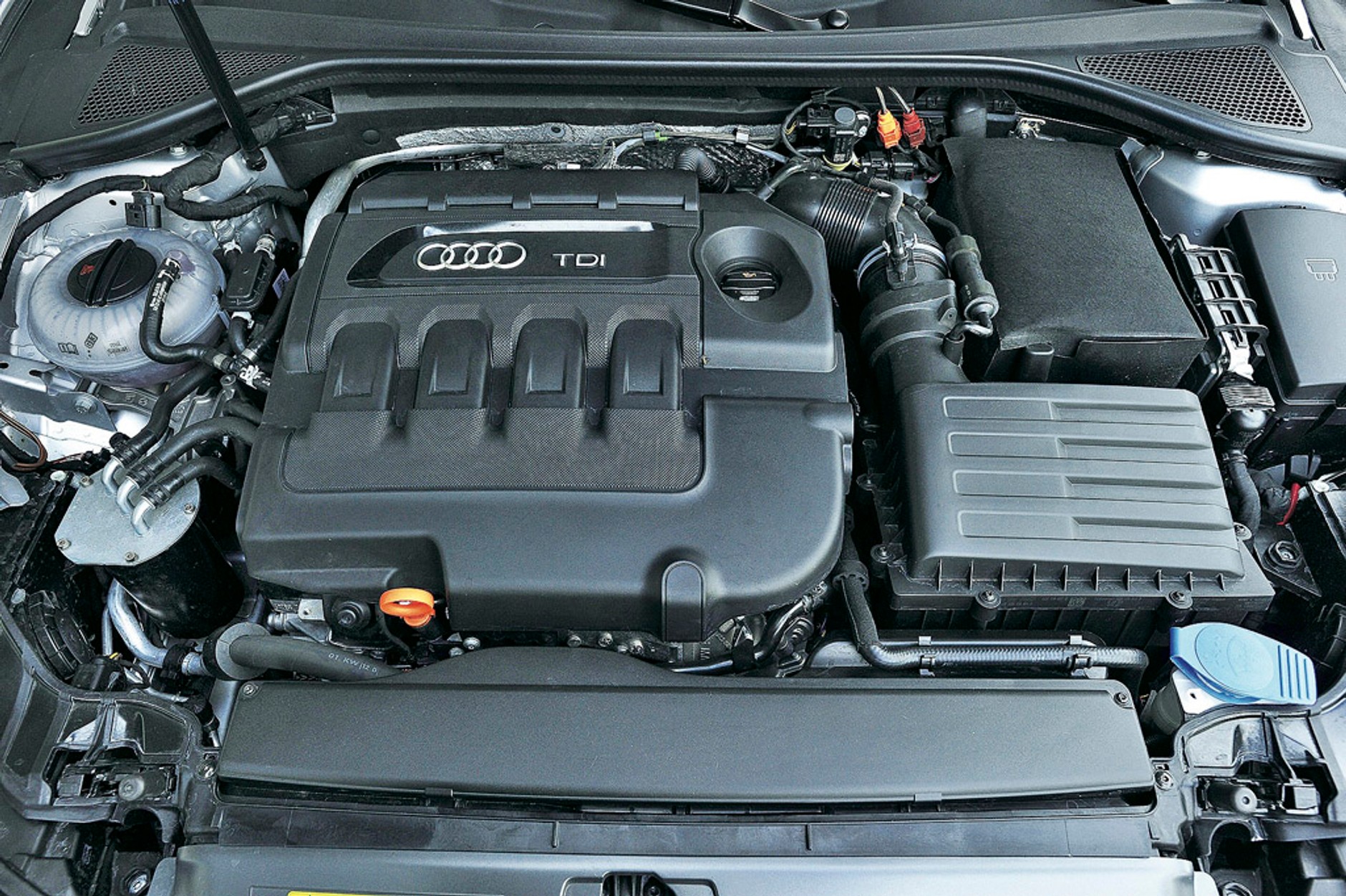 Audi A3 kontra BMW serii 1 i Mercedes klasy A: porównanie kompaktów klasy premium