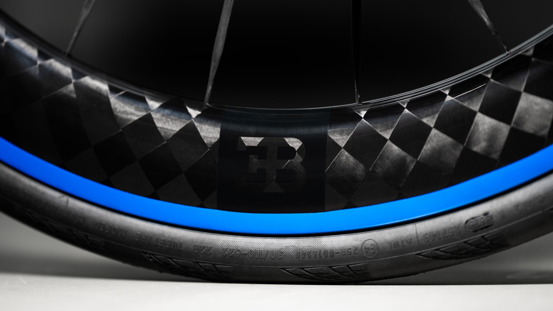 Bugatti Factor One – rower zbudowany wspólnie przez marki Bugatti i Factor