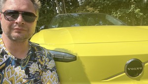 Jeździłem najnowszym SUV-em Volvo. 5,3 s do 100 km/h w zaskakującej cenie i ergonomiczne niespodzianki