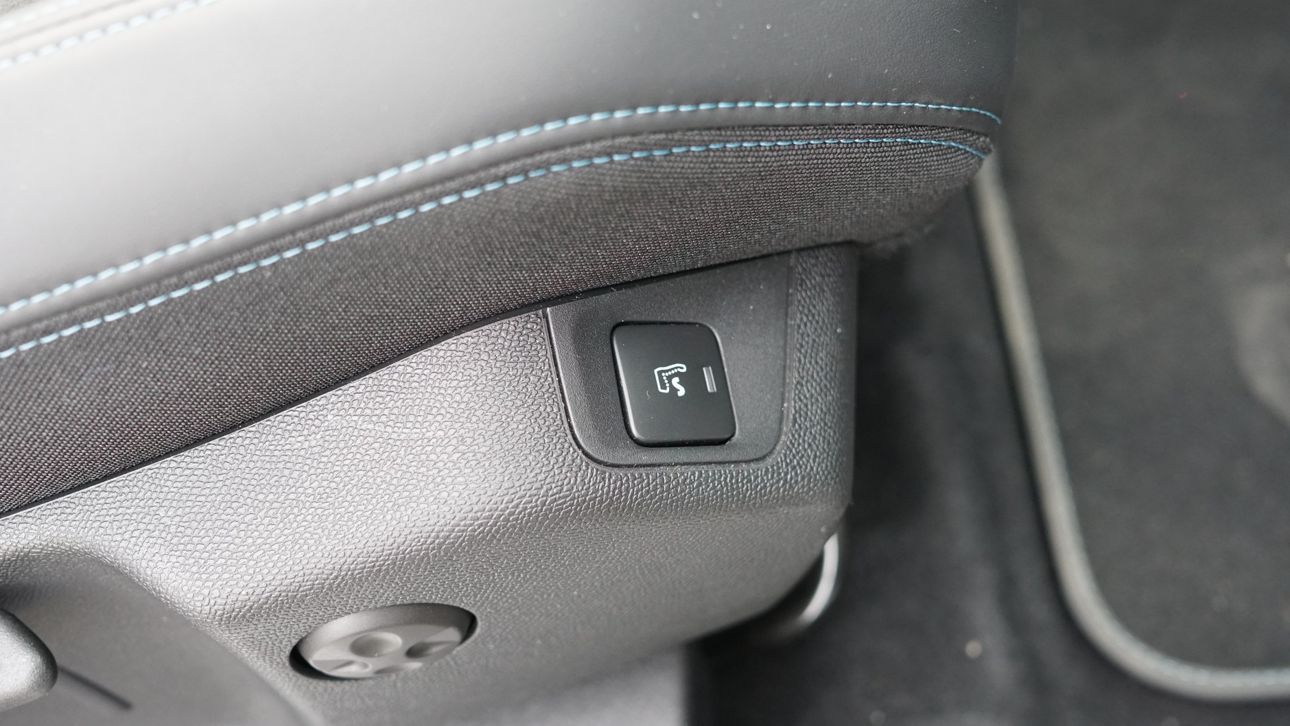 Peuegot 5008 Crossway