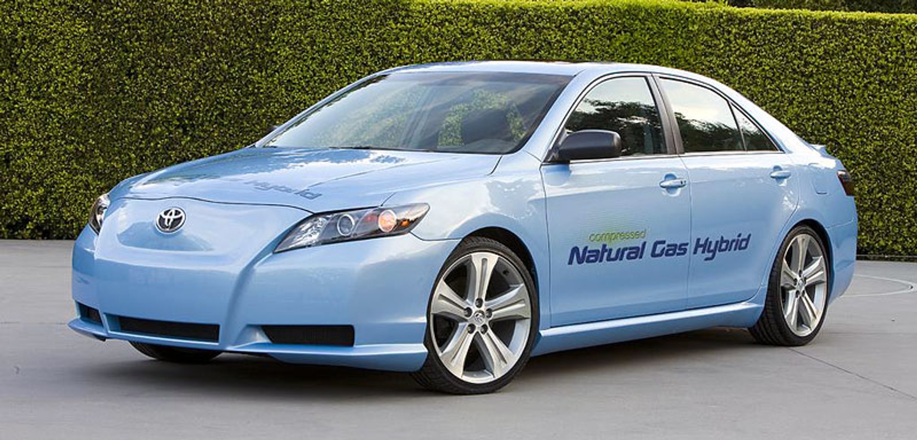 Los Angeles 2008: Toyota CNG Camry Hybrid Concept – ekologiczna niespodzianka