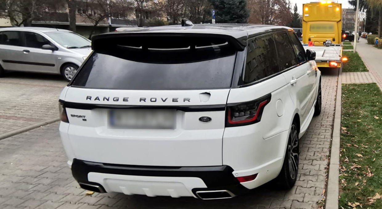 Range Rover jechał na lawecie. Złodziej myślał, że przechytrzy policję