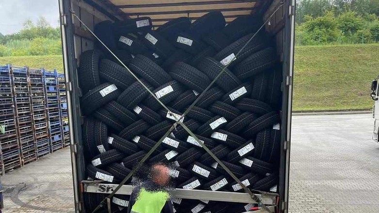 Kradli opony. Ich wartość to prawie 500 tys. zł