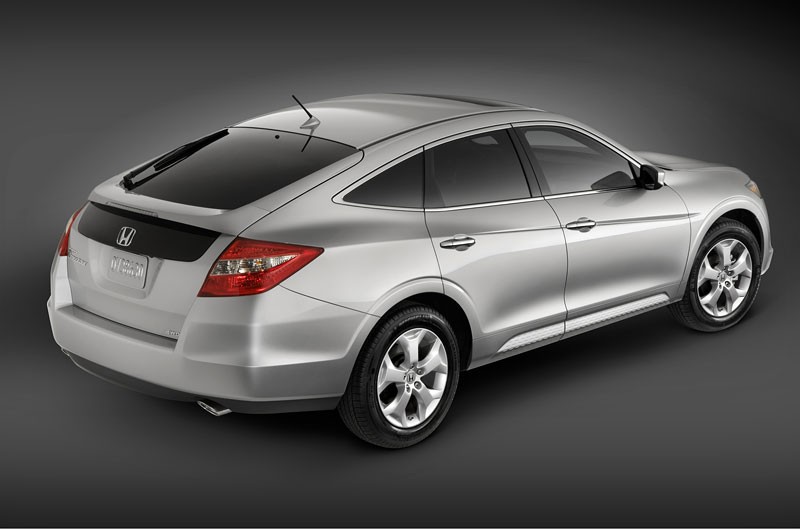 Honda Accord Crosstour: Accord jako crossover dla Amerykanów