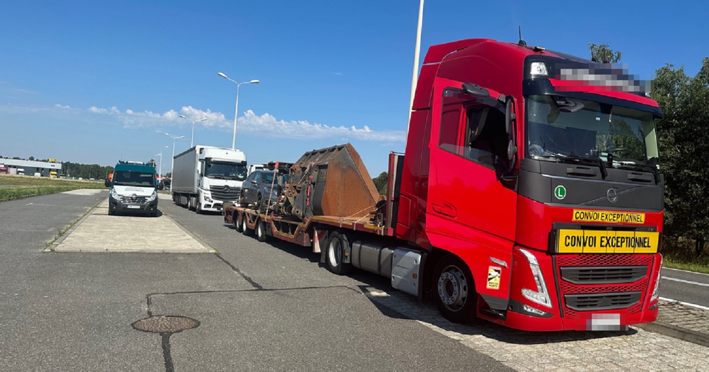 Inspektorzy ITD zdemaskowali kierowców Volvo. Wszyscy dostali mandaty