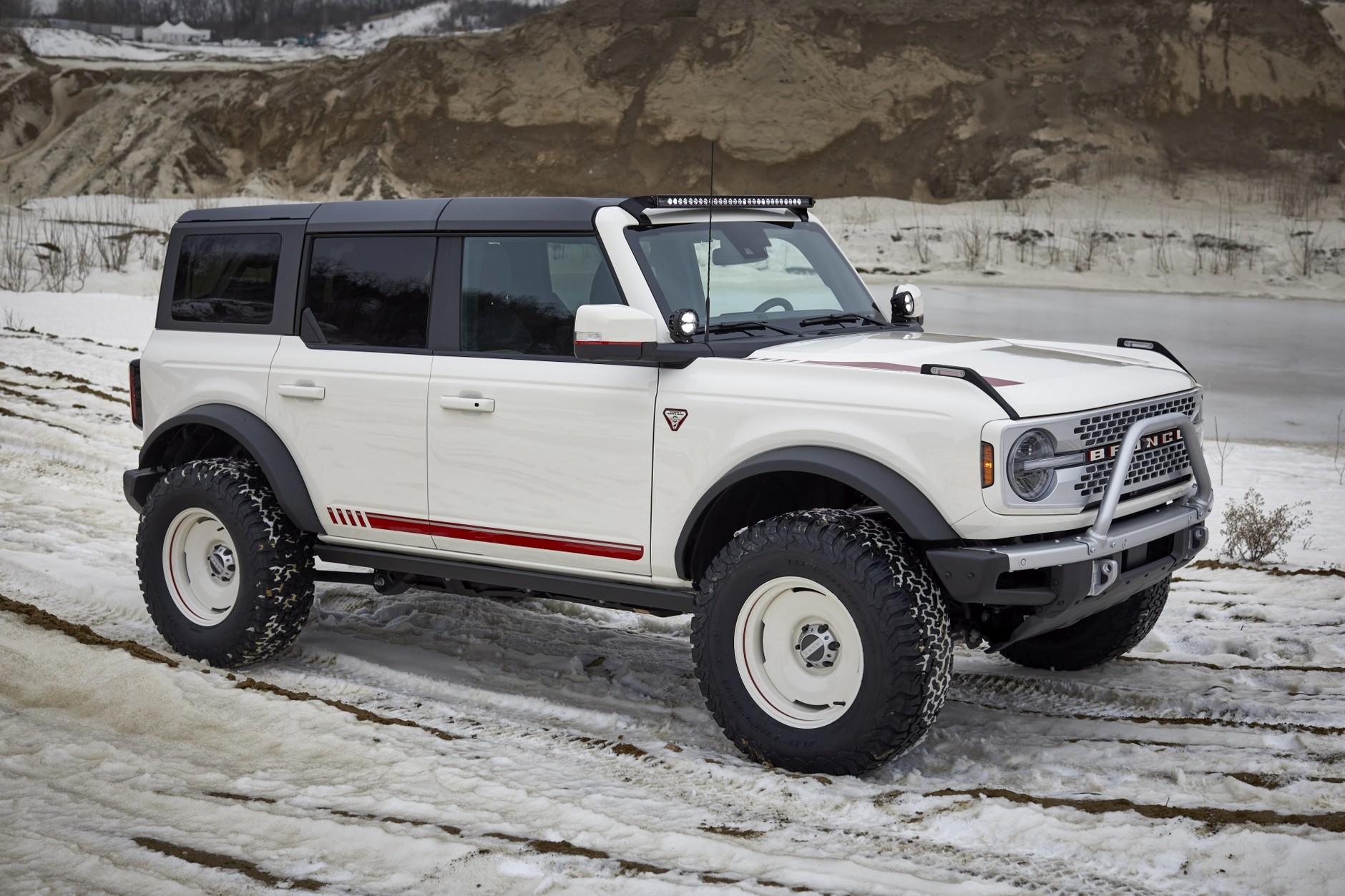 Papieski Ford Bronco
