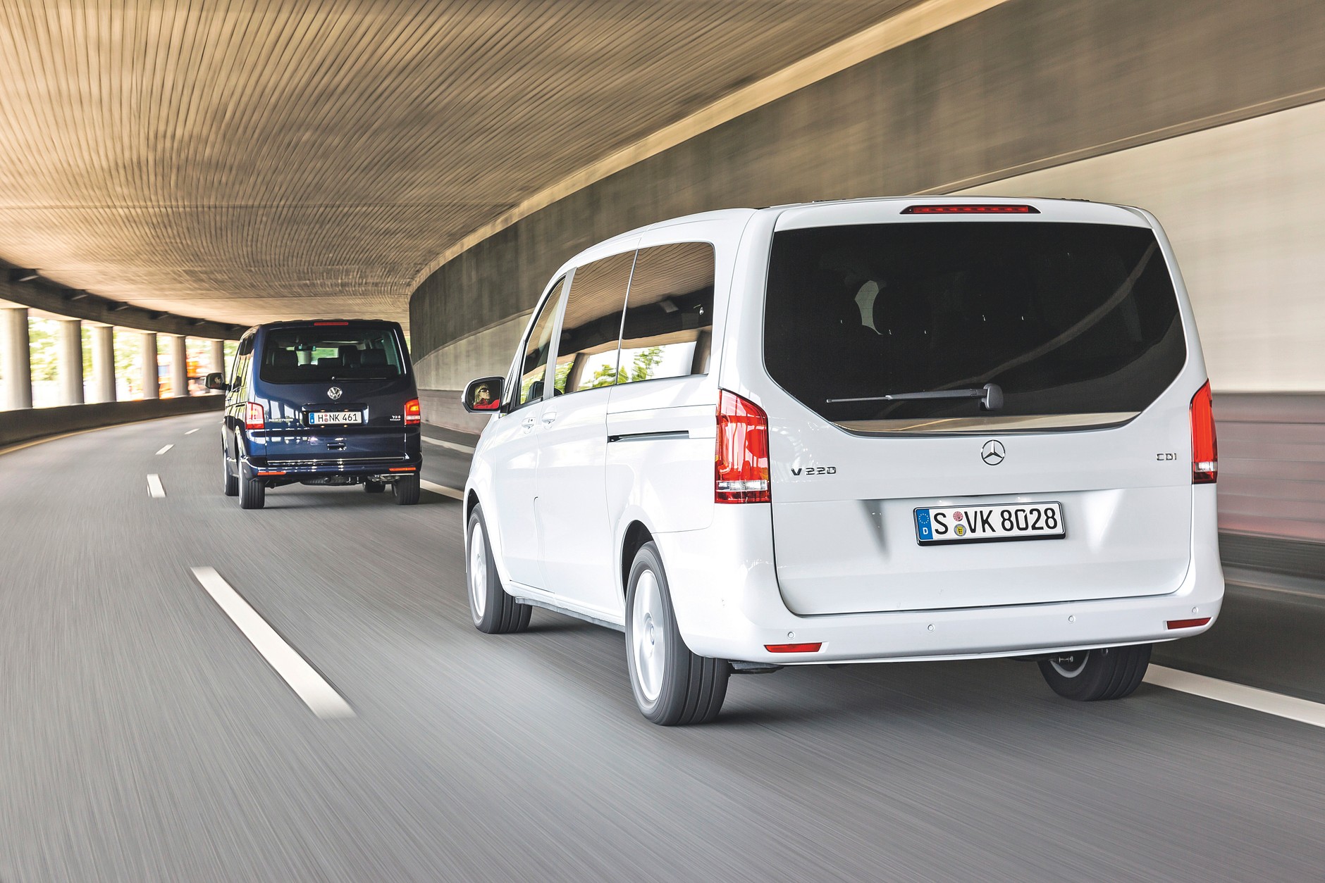 Mercedes klasy V i VW T5 Multivan