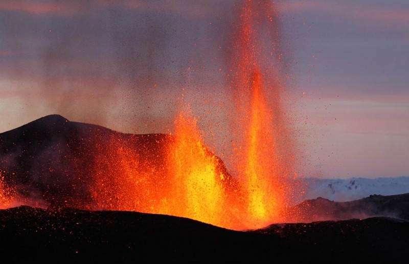 Wybuch wulkanu Eyjafallajökull to wina Toyoty?