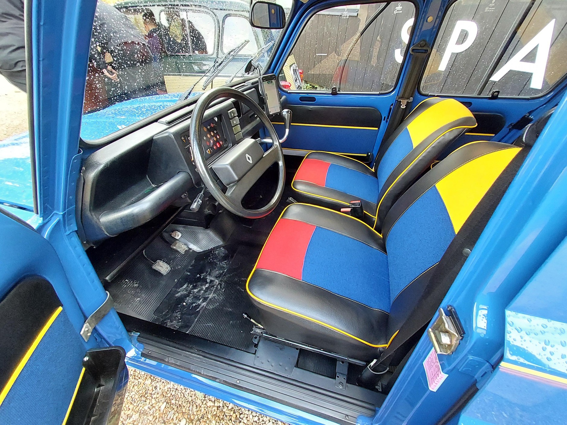 Renault R4