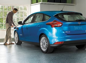 Ford Focus Electric - większy zasięg i szybsze ładowanie
