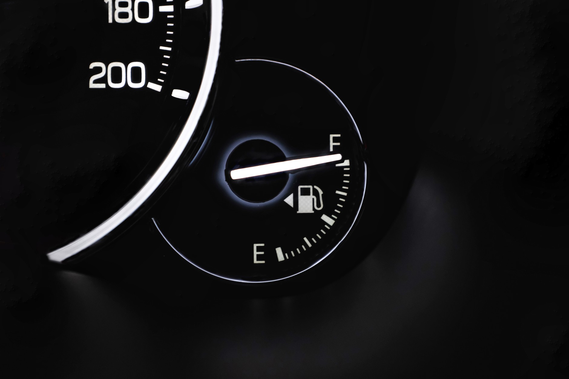 Tankowanie pod korek