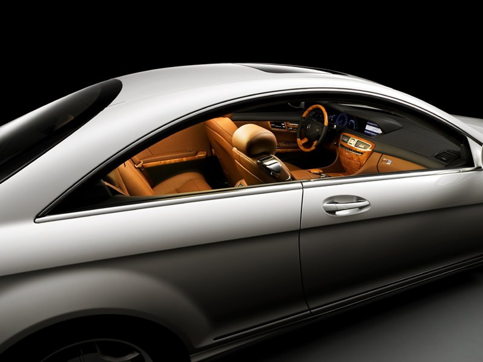 Mercedes-Benz CL: nowa generacja luksusowego coupe