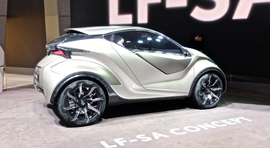 Lexus LF-SA