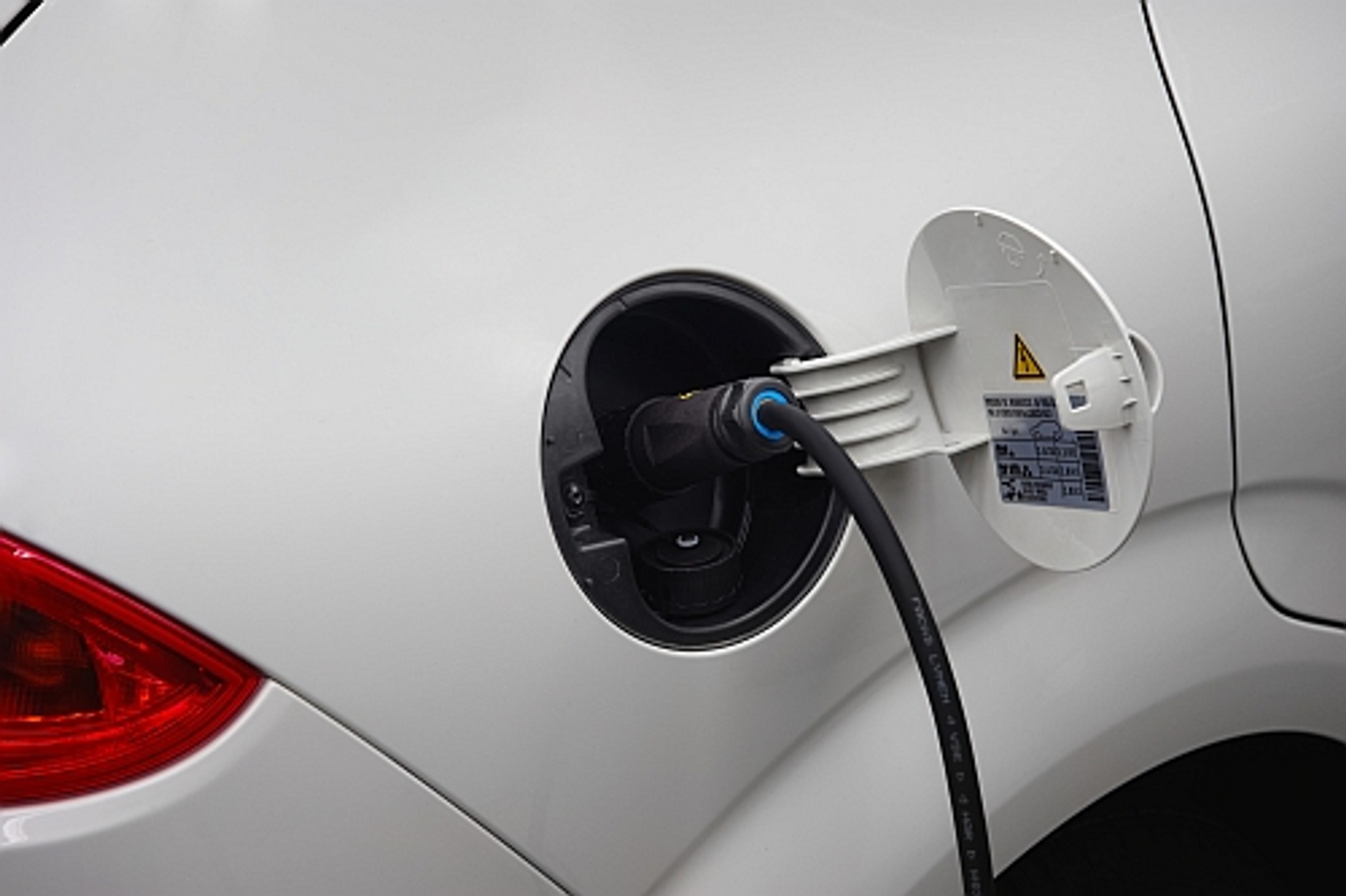 Seat Leon Twin Drive Ecomotive - Elektryczna przyszłość Seata