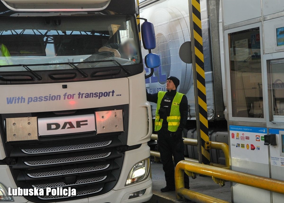 Kontrola trzeźwości na A2 i S3