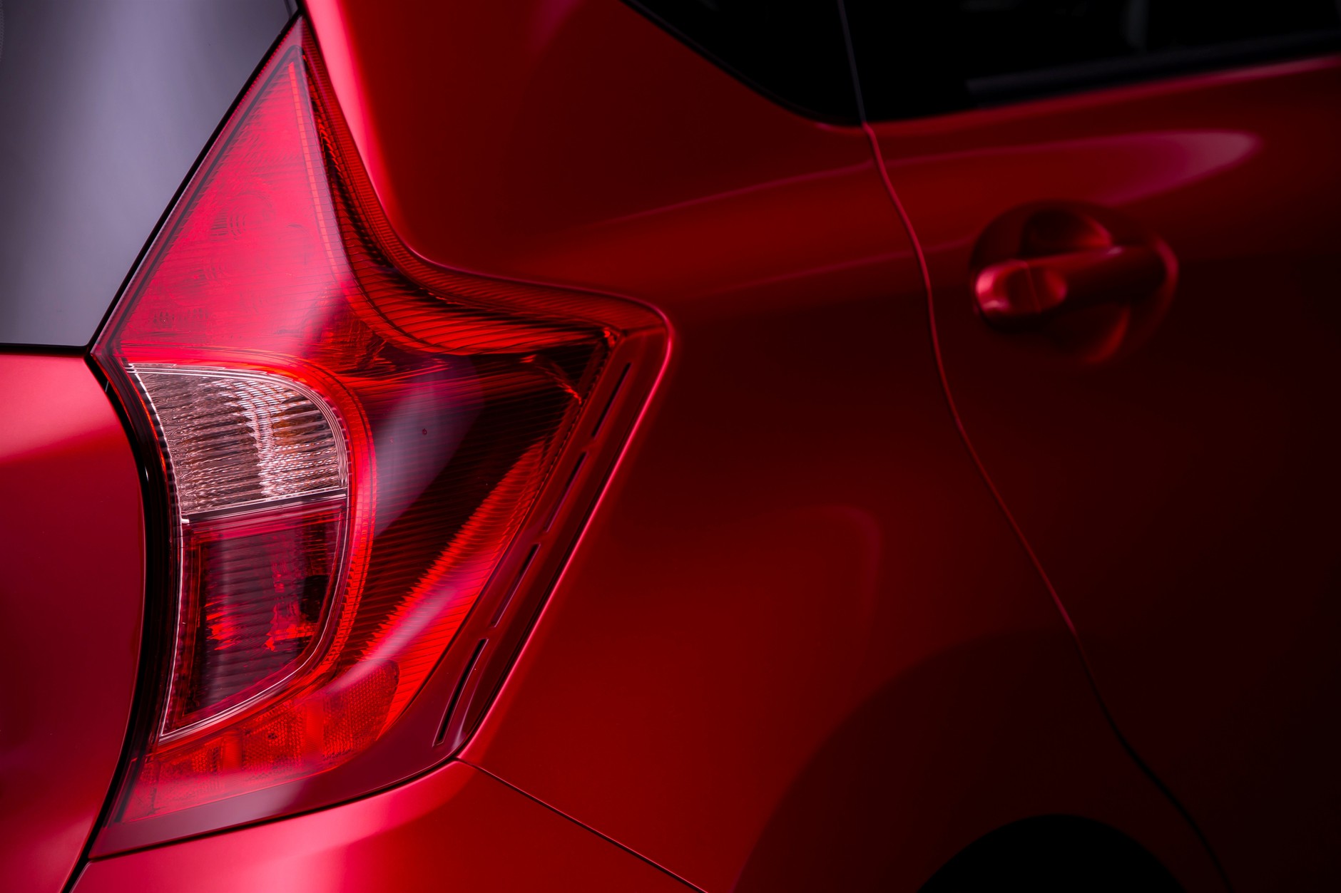 Nowy Nissan Note – atrakcyjny wygląd i nowoczesna technologia