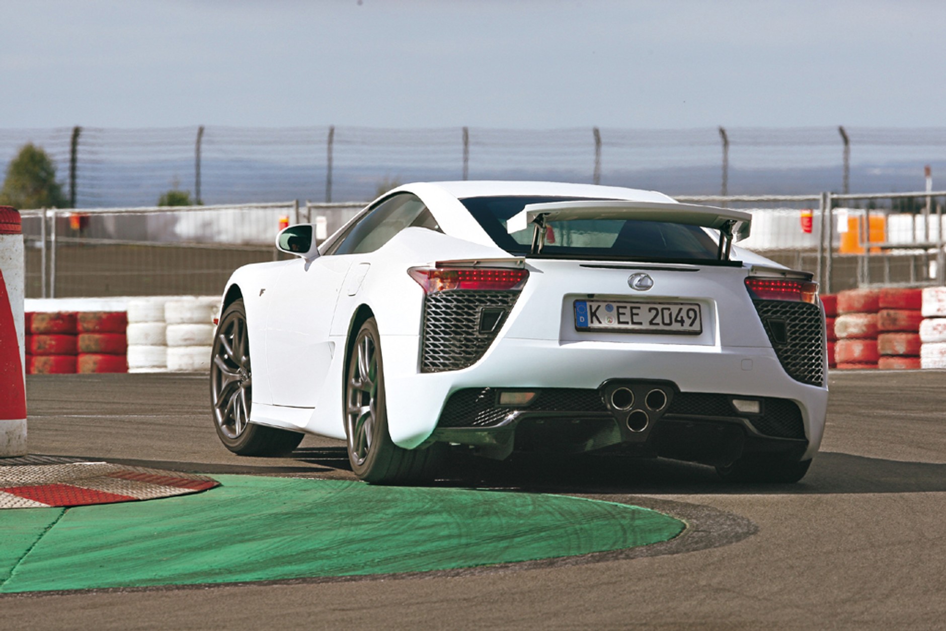 Lexus LF-A - Tor wolny  dla japońskiej gwiazdy