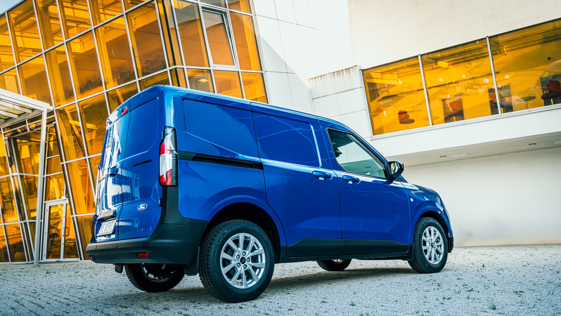 Ford Transit Courier