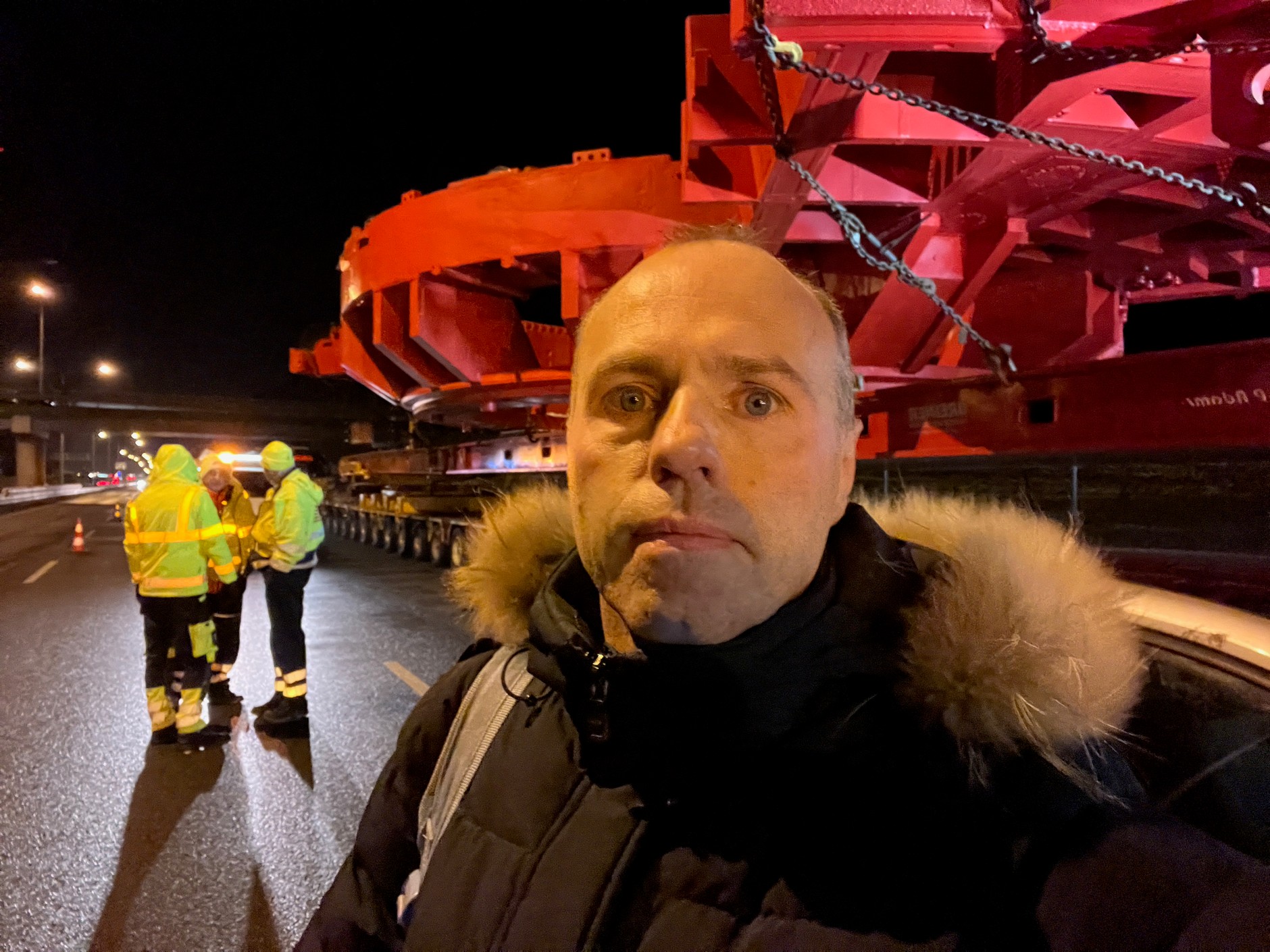 Transport gigantycznej maszyny TBM w Warszawie