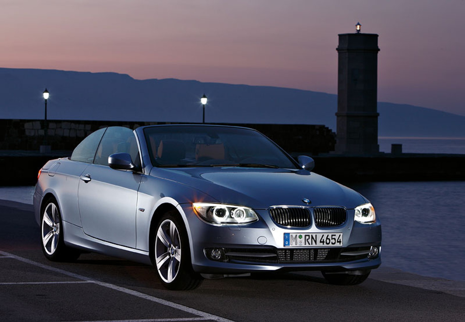 BMW: odnowiona Seria 3 w wersji coupe i cabrio