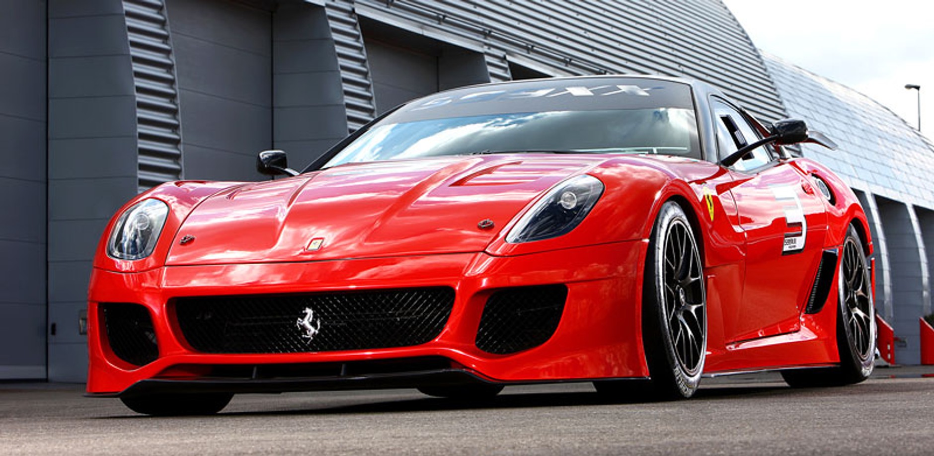 Ferrari 599XX – 599 GTB Fiorano z wyścigowymi genami