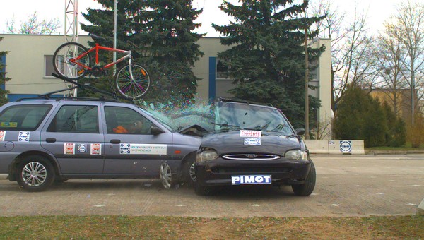 Crash Test - Jak rdza obniża sztywność karoserii
