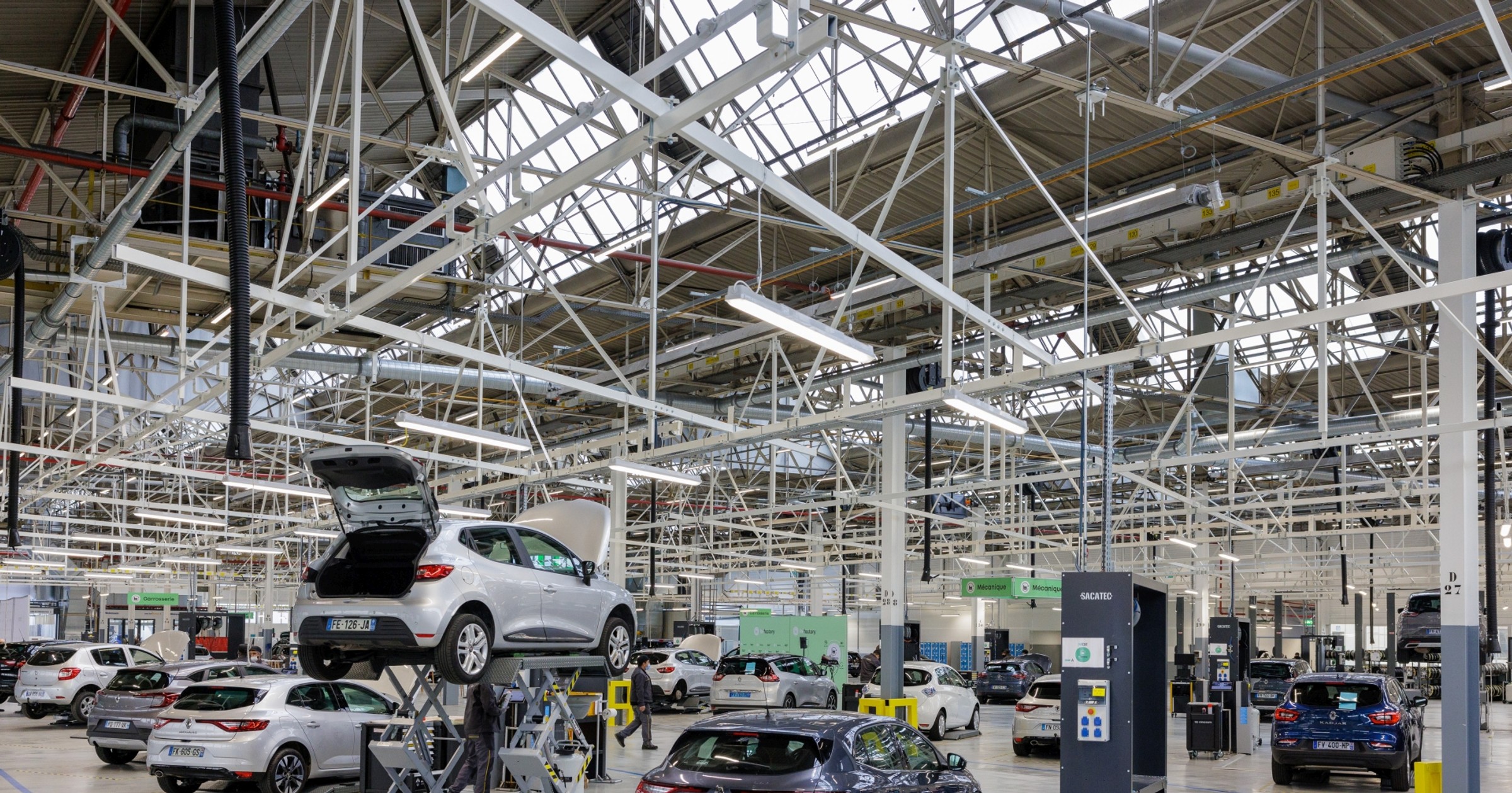 Fabryka samochodów używanych — Renault Factory VO i Refactory