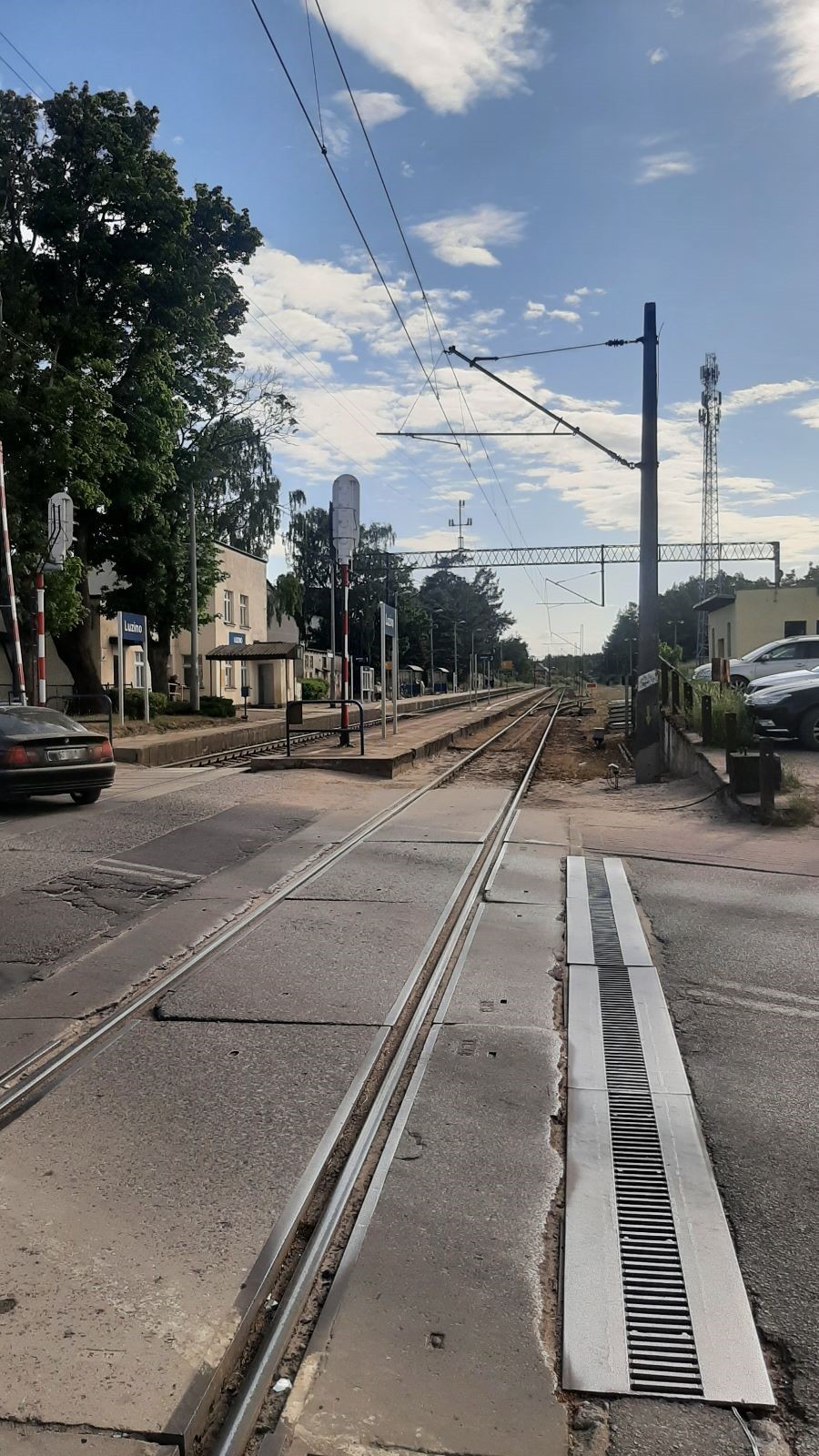 Mieszkańcy Luzina walczą o bezkolizyjny przejazd kolejowy w środku wsi