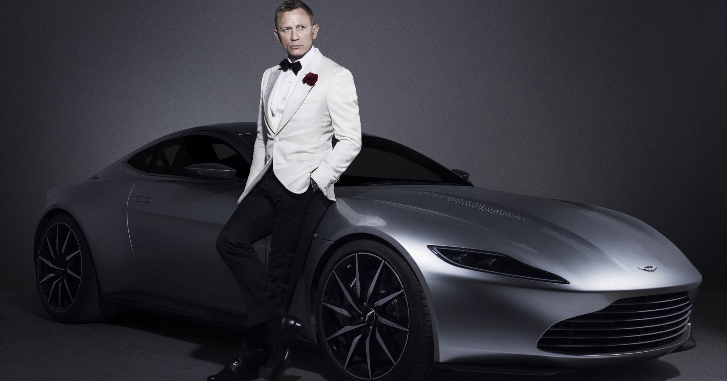 Aston Martin DB10