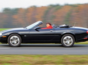 Jaguar XK8 – drapieżny kot z rodowodem