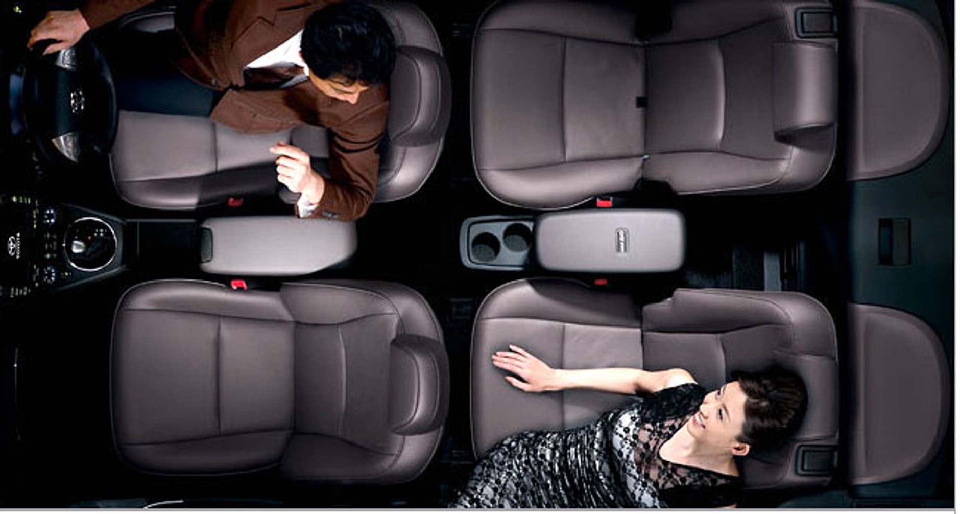 Toyota Mark X ZiO: prywatny autobus