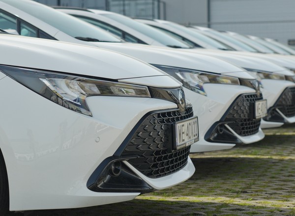 Nie tylko Toyoty i Skody. Sprawdziłem, jakie auta kupują polskie firmy