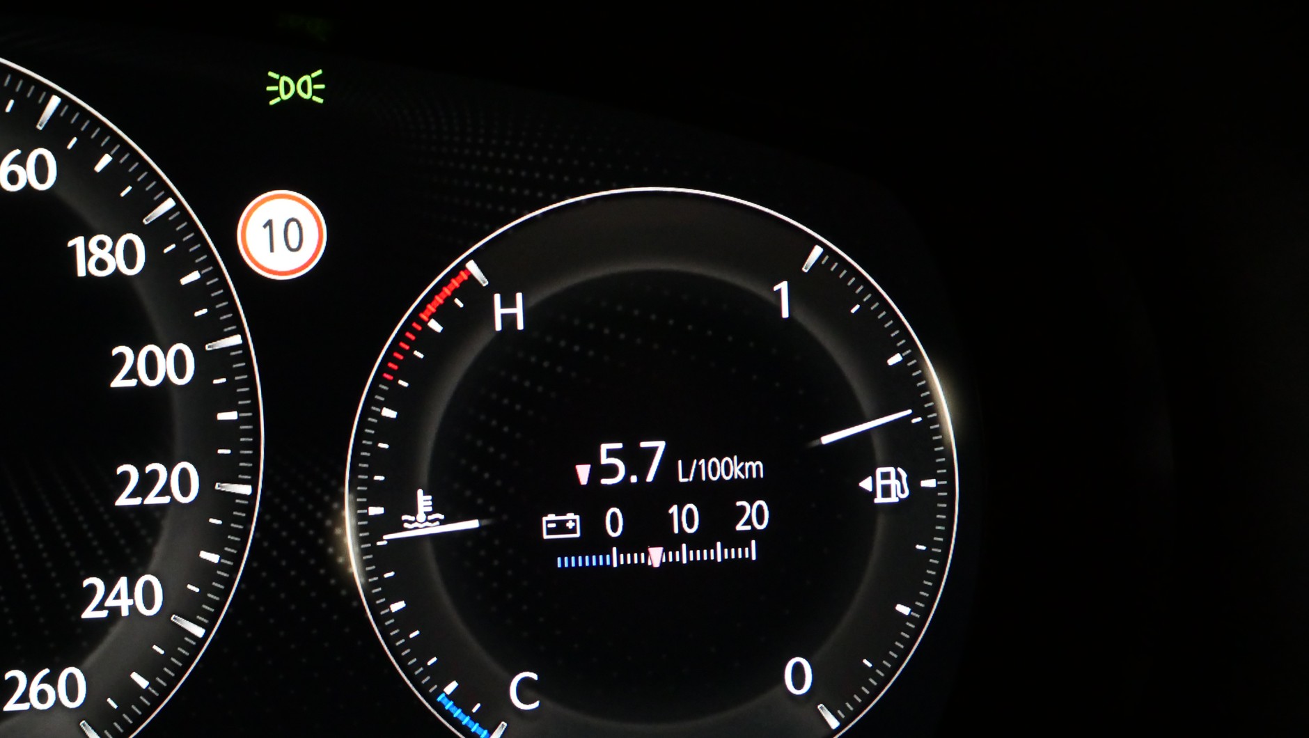 Mazda CX-60 3.3  e-Skyactiv D: 5,7 l na 100 km to wynik, który można z łatwością uzyskać bez silenia się na ekonomiczną jazdę