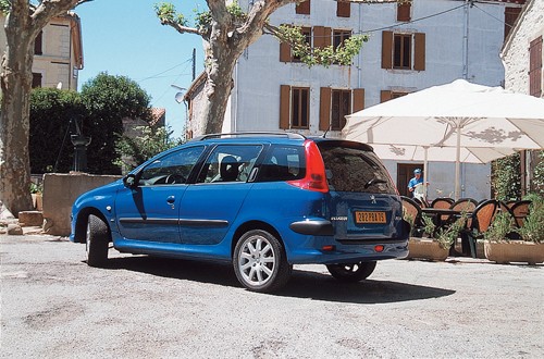 Peugeot 206 - Maluch o wielu obliczach