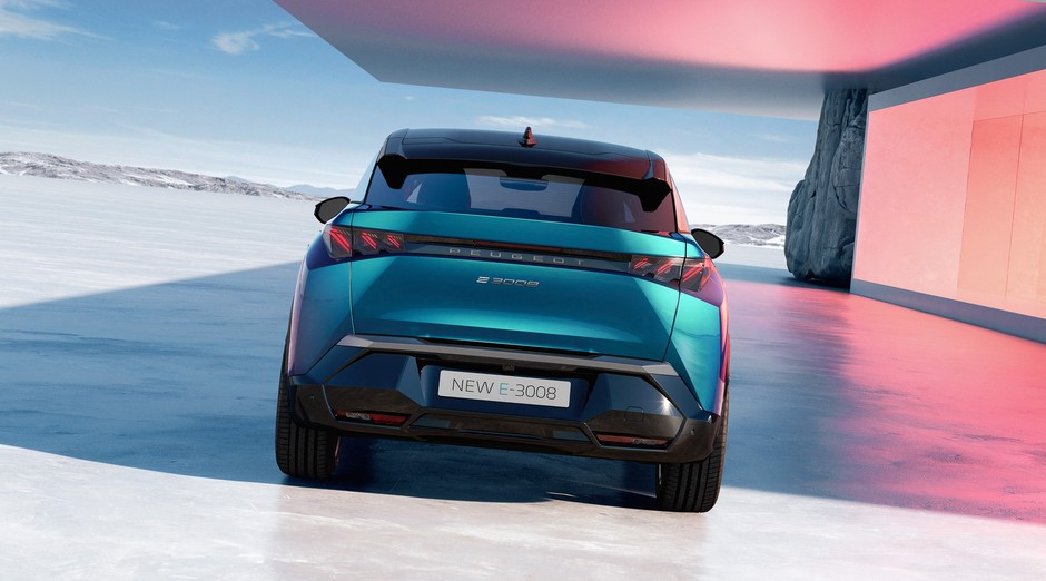Peugeot E-3008