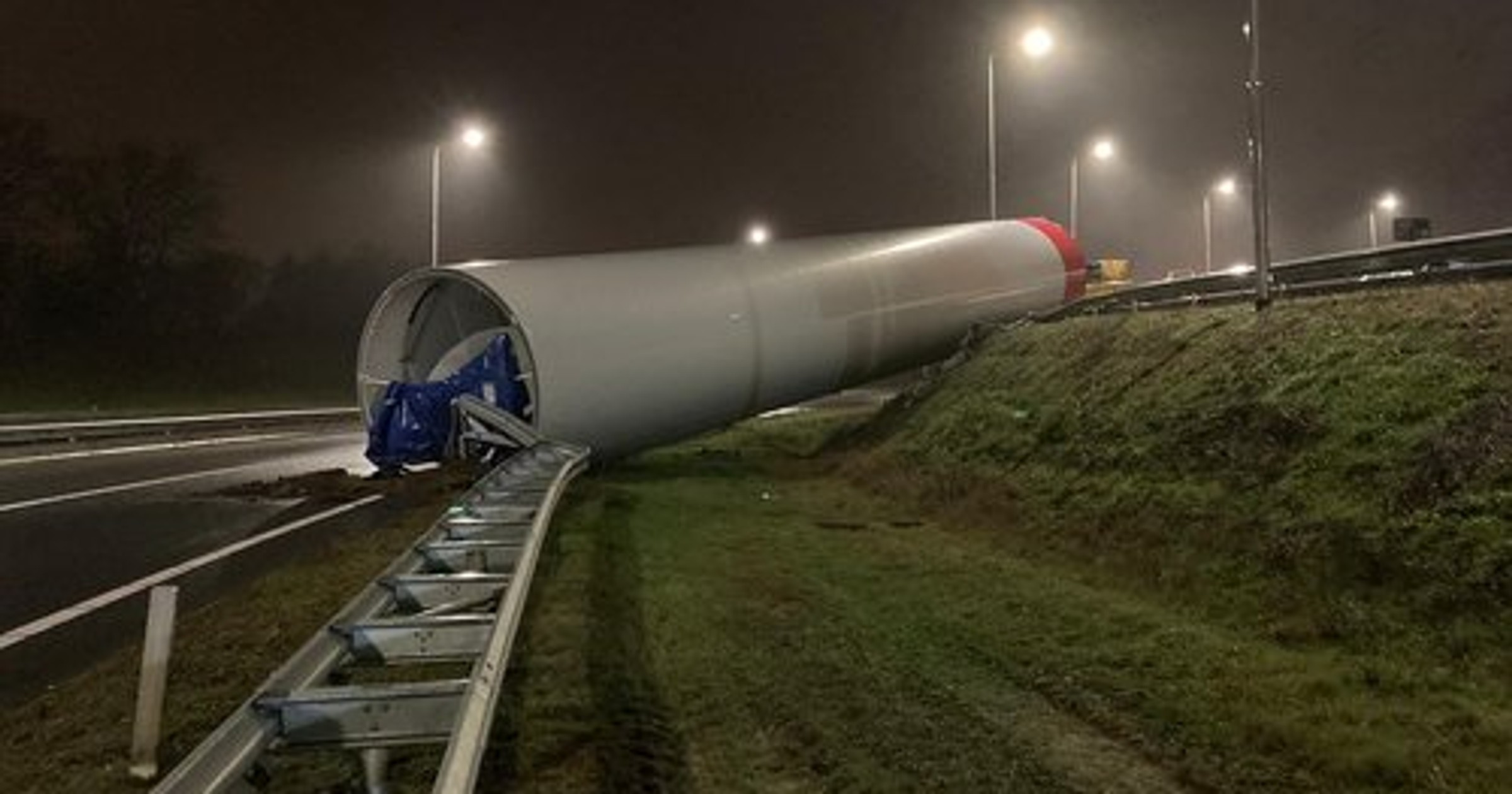 Wypadek wieży turbiny wiatrowej w Holandii
