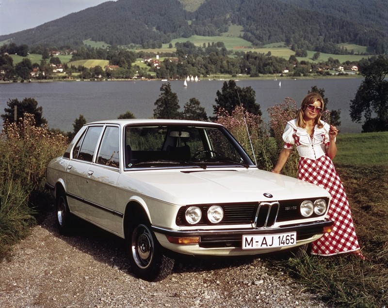 BMW serii 5 – sześć generacji, mnóstwo zdjęć