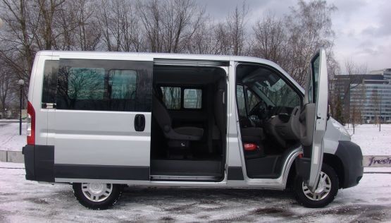 Citroën Jumper 2,2 HDi 120 Kombi: mały autobus i ciężarówka