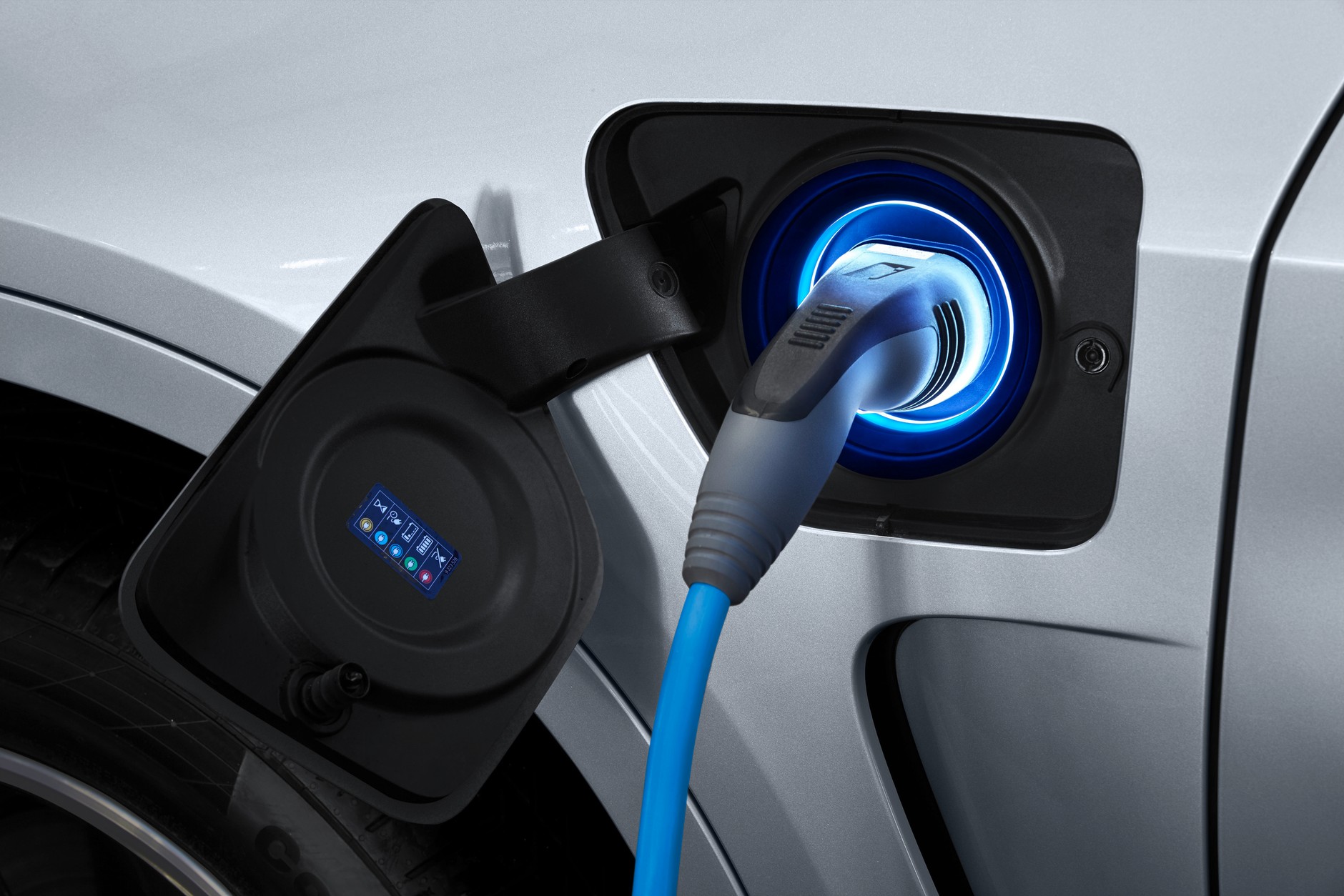 BMW X5 eDrive gniazdo ładowania