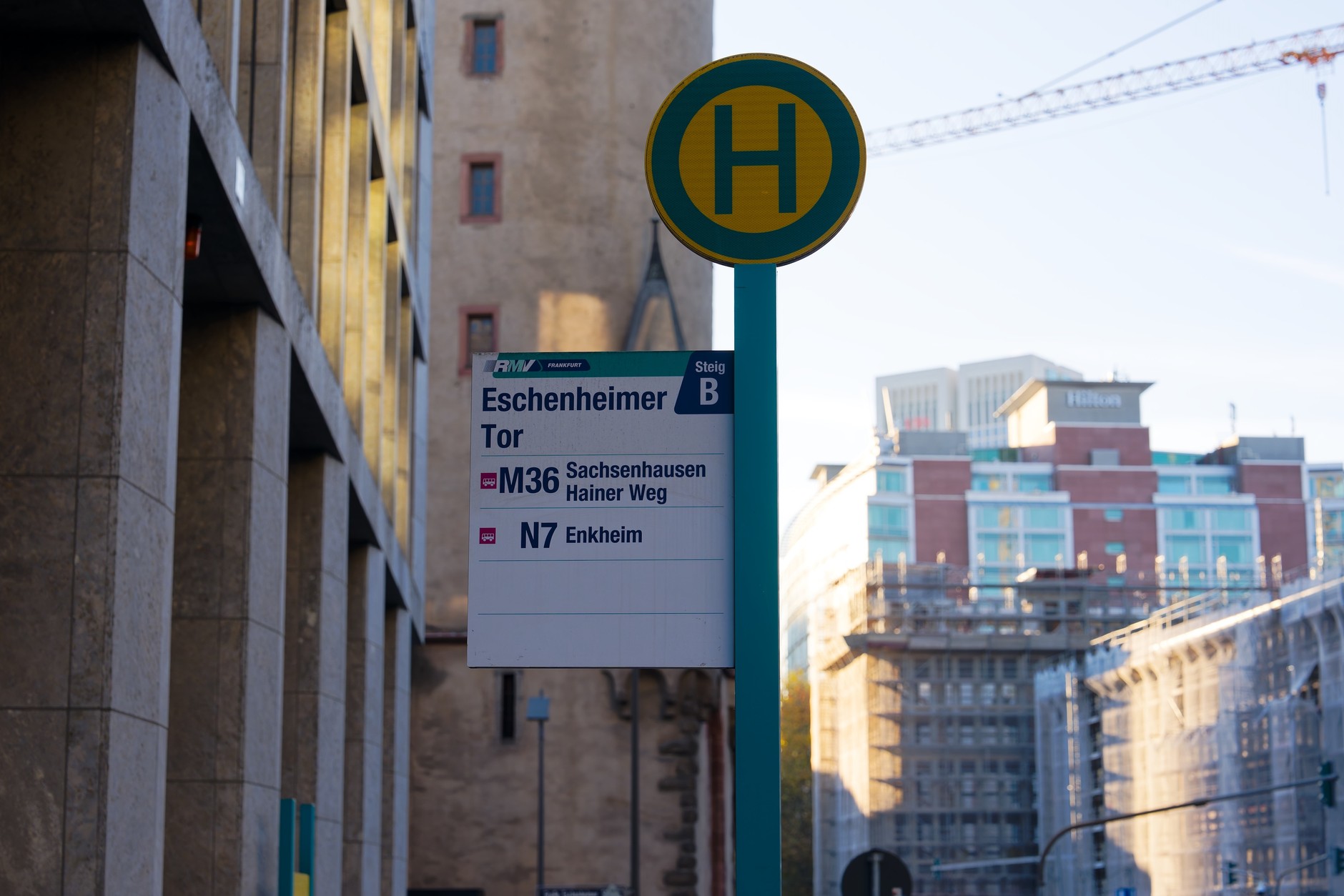 Przystanek autobusowy we Frankfurcie nad Menem