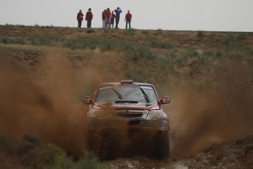 Silk Way Rally: wyprawa jedwabnym szlakiem