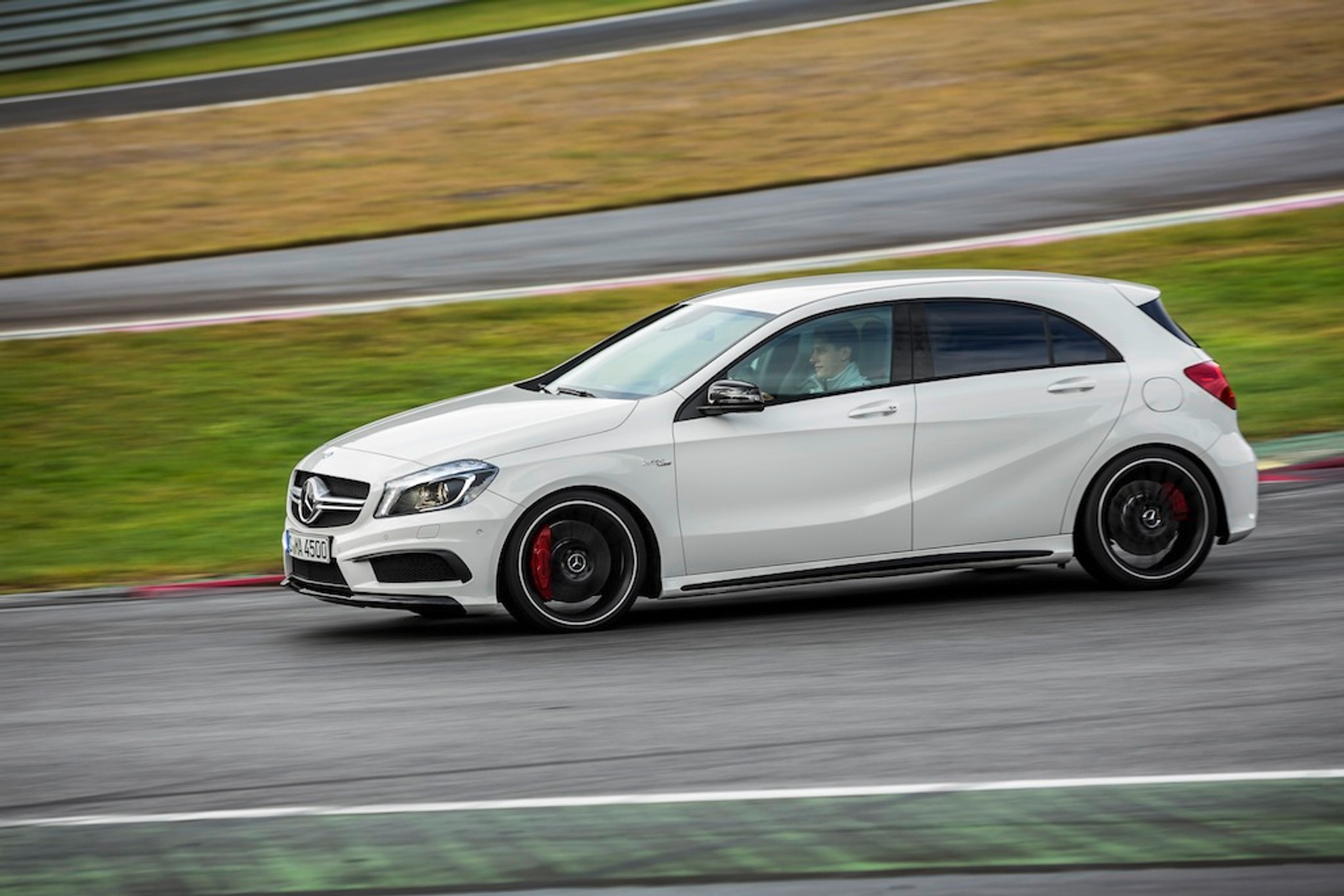 Mercedes-Benz A45 AMG ma 360 KM
