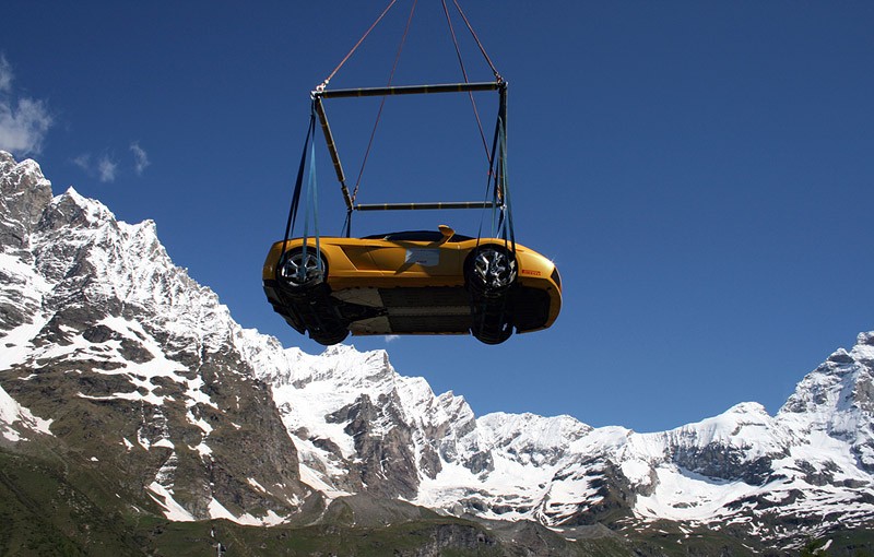 Pirelli Sottozero 2 pod Matterhorn, czyli jak zaprezentować zimowe opony latem
