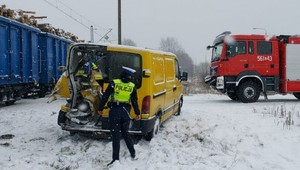 Nie ustąpił pierwszeństwa pociągowi. Miał szczęście