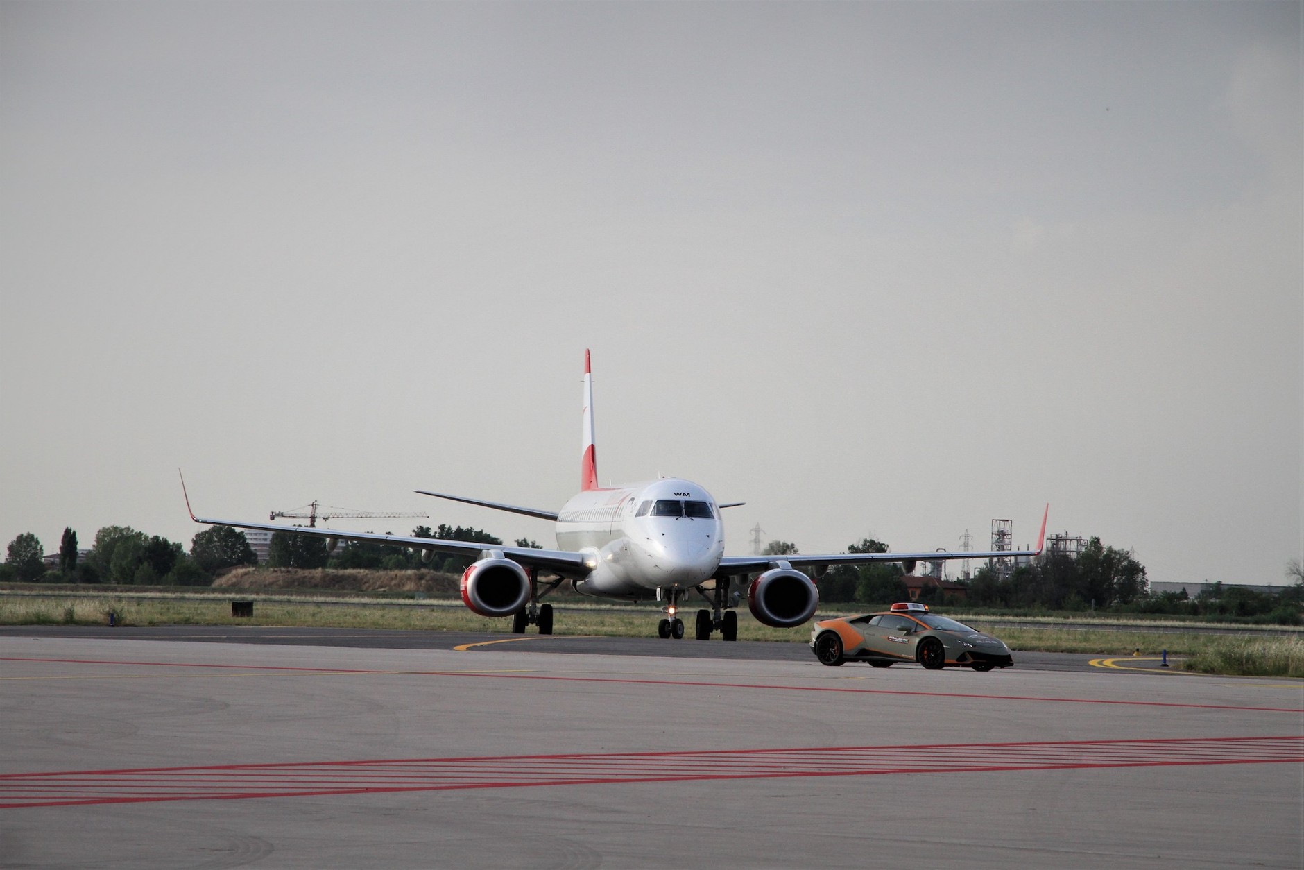 Lamborghini Huracan Evo jako auto Follow Me