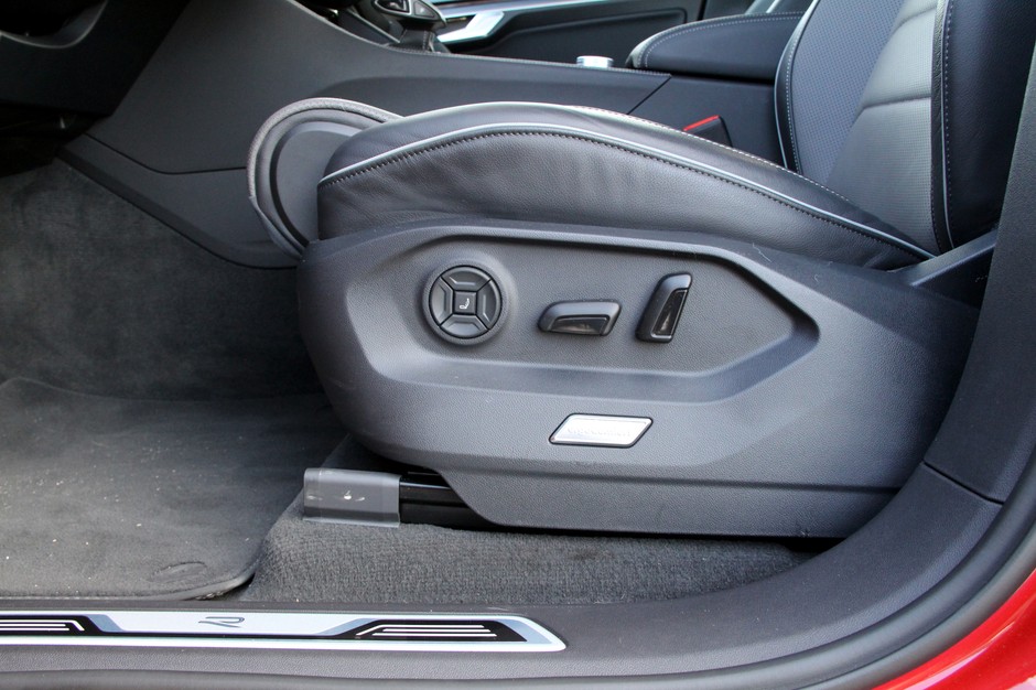 Volkswagen Touareg 3.0 TDI V6 R-Line