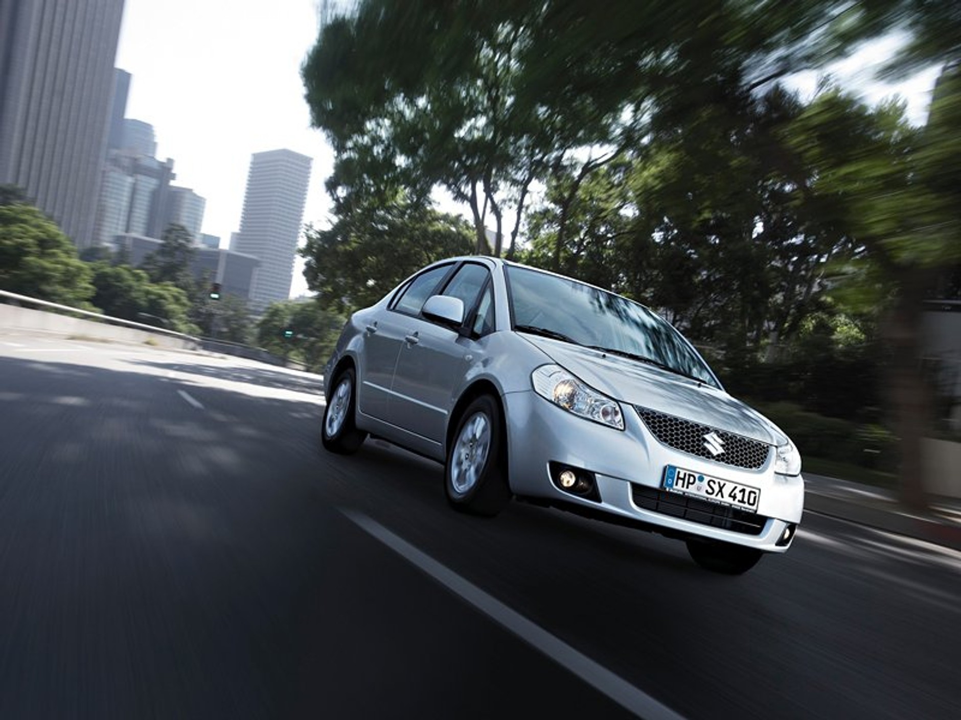 Suzuki SX4: wersja sedan w Genewie