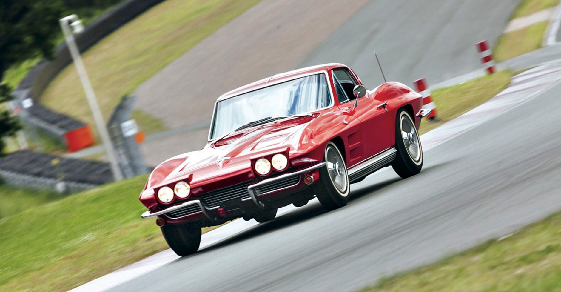 Chevrolet Corvette C2 Sting Ray - sportowa płaszczka